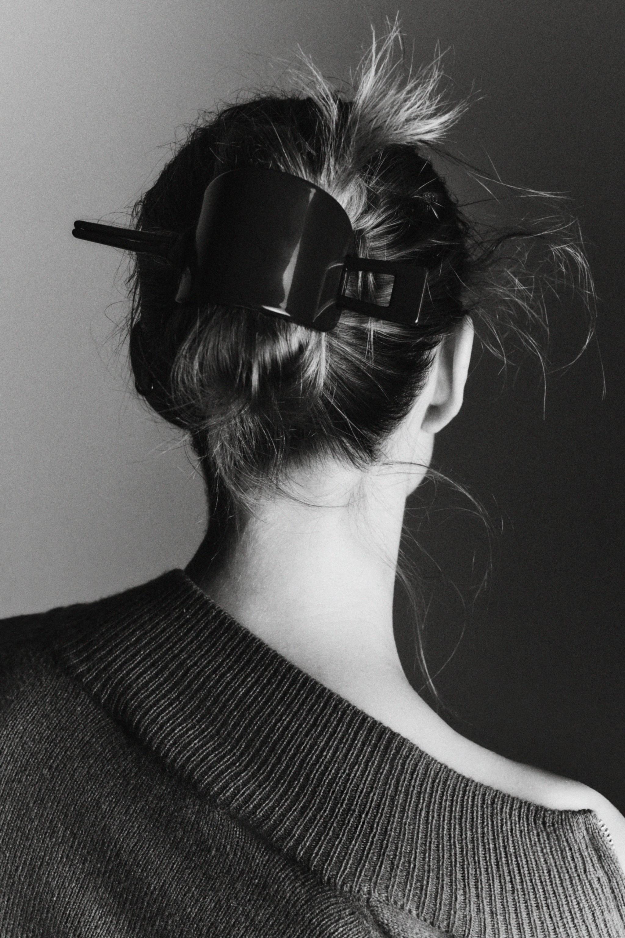 ACETATE HAIR CLAW CLIP